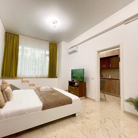 Central Adress Cd22 Бухарест Экстерьер фото